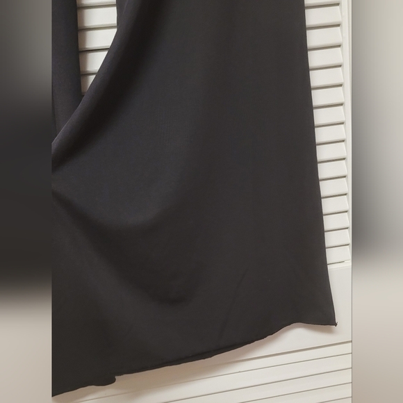 Madam D - (Plus-Size) Black Stretch Flowy Pull-On Pants With Pockets - Picture 3 of 6